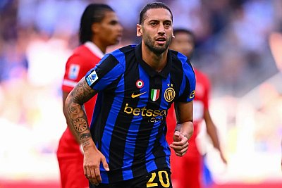 Calhanoglu zmienia oblicze Interu. Dane nie kłamią, Chivu akceptuje ryzyko