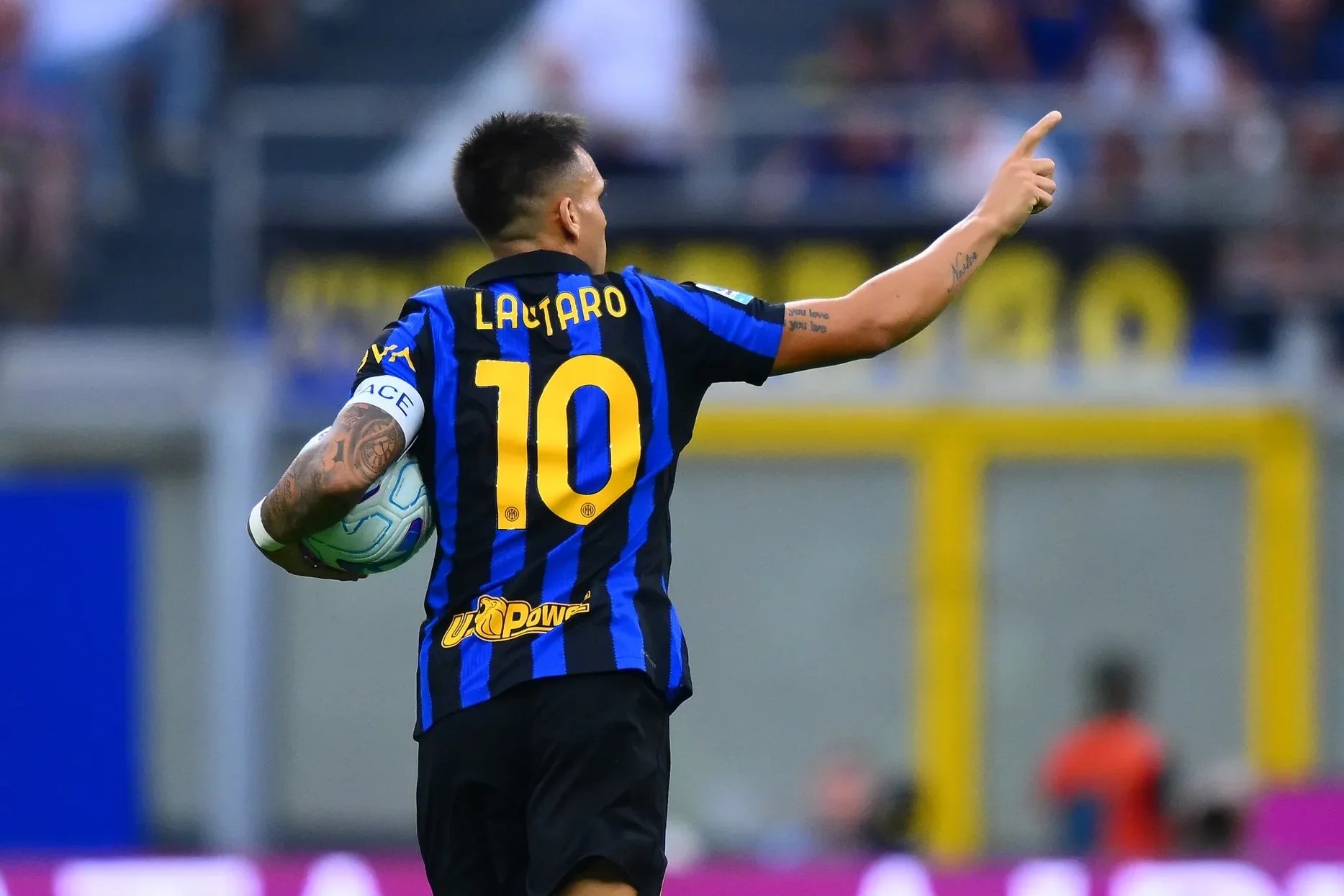 Chivu zdaje egzamin dojrzałości, Lautaro bezlitosny w triumfie Interu nad Napoli