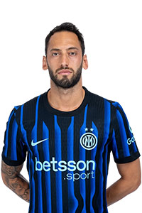 Hakan Calhanoglu