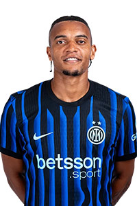 Manuel Akanji